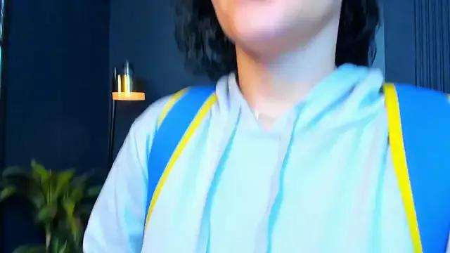 aliceandsia from StripChat is Freechat