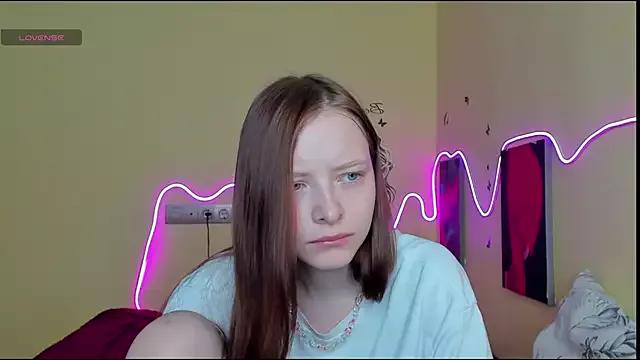 AliceHaris from StripChat is Freechat