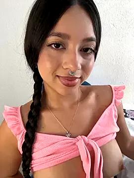 Customizable and immersive: Energize your taste buds and checkout our delicious choice of amateur cams liveshows with excited livestreamers getting their sweet physiques pounded with their beloved vibrating toys.