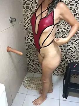 AlinemariaX from StripChat is Freechat