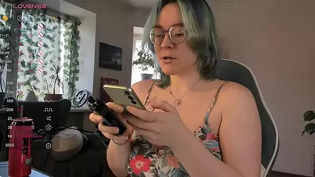 Customizable and immersive: Energize your taste buds and checkout our delicious choice of amateur cams liveshows with excited livestreamers getting their sweet physiques pounded with their beloved vibrating toys.