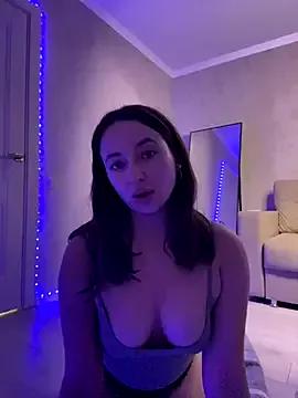 AlisaQSky from StripChat is Freechat