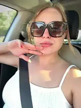 AlisaWhite from StripChat is Freechat