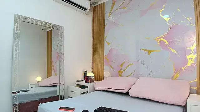 AlishaDixon from StripChat is Freechat