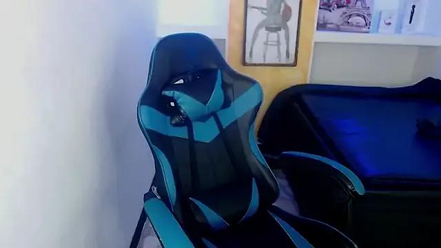 Customizable and immersive: Energize your taste buds and checkout our delicious choice of amateur cams liveshows with excited livestreamers getting their sweet physiques pounded with their beloved vibrating toys.