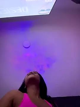 AlisonHoot69 from StripChat is Freechat