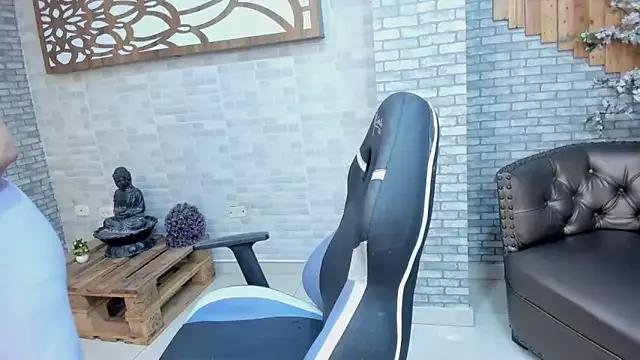 Customizable and immersive: Energize your taste buds and checkout our delicious choice of amateur cams liveshows with excited livestreamers getting their sweet physiques pounded with their beloved vibrating toys.