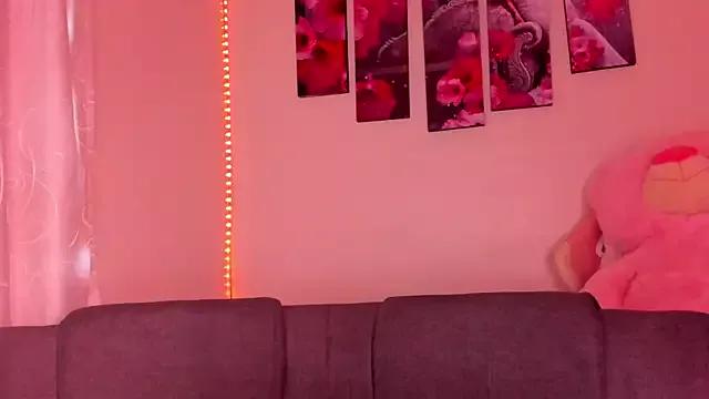 Customizable and immersive: Energize your taste buds and checkout our delicious choice of amateur cams liveshows with excited livestreamers getting their sweet physiques pounded with their beloved vibrating toys.
