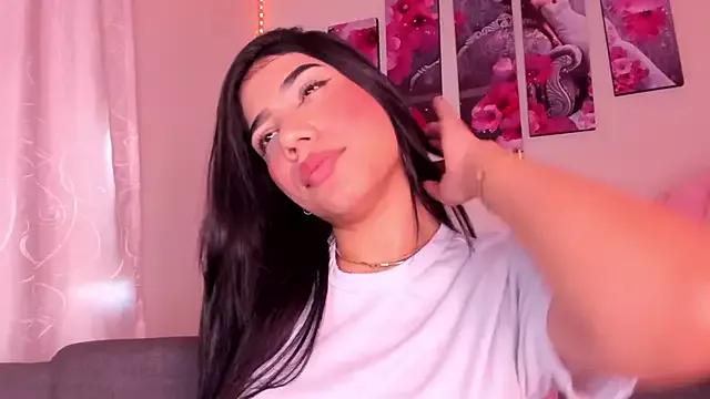 Alissarhys26 from StripChat is Freechat