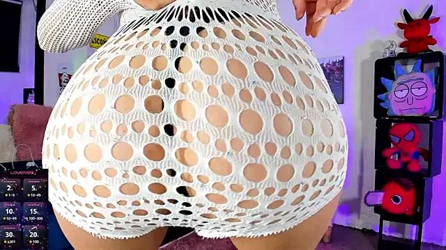Customizable and immersive: Energize your taste buds and checkout our delicious choice of amateur cams liveshows with excited livestreamers getting their sweet physiques pounded with their beloved vibrating toys.