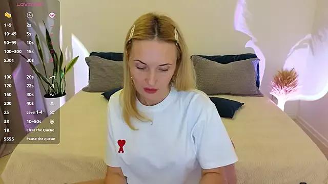 Customizable and immersive: Energize your taste buds and checkout our delicious choice of amateur cams liveshows with excited livestreamers getting their sweet physiques pounded with their beloved vibrating toys.