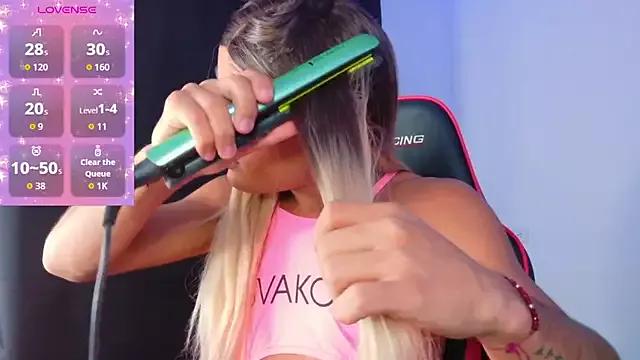 Customizable and immersive: Energize your taste buds and checkout our delicious choice of amateur cams liveshows with excited livestreamers getting their sweet physiques pounded with their beloved vibrating toys.