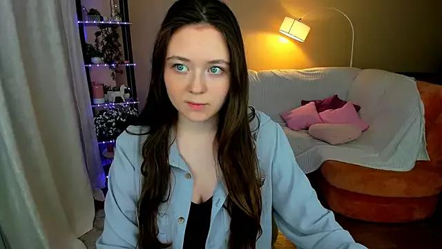 AlluringLookk from StripChat is Freechat
