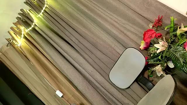 AlluringThalia from StripChat is Freechat