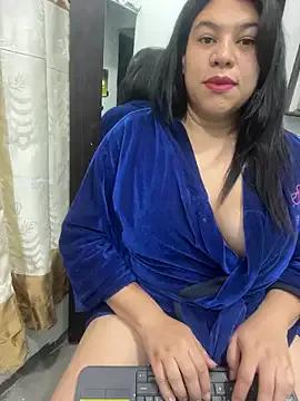 ALMAWHITE from StripChat is Freechat