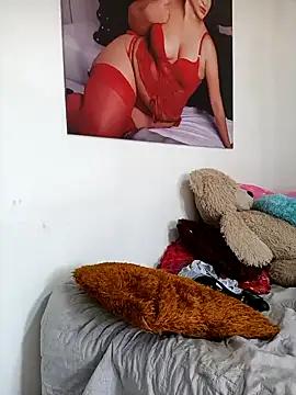 Customizable and immersive: Energize your taste buds and checkout our delicious choice of amateur cams liveshows with excited livestreamers getting their sweet physiques pounded with their beloved vibrating toys.