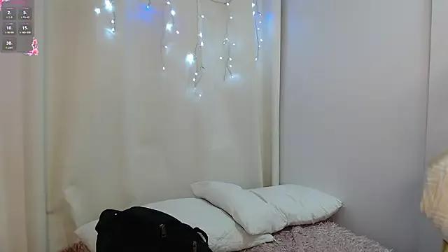 Amalia1893 from StripChat is Freechat