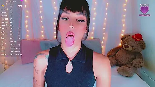 Customizable and immersive: Energize your taste buds and checkout our delicious choice of amateur cams liveshows with excited livestreamers getting their sweet physiques pounded with their beloved vibrating toys.