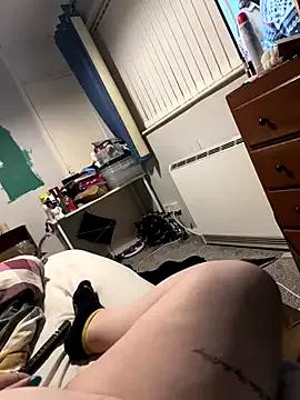 Customizable and immersive: Energize your taste buds and checkout our delicious choice of amateur cams liveshows with excited livestreamers getting their sweet physiques pounded with their beloved vibrating toys.