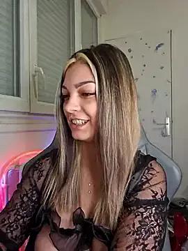 Photos of Ambre_La_nebulleuse from StripChat is Freechat