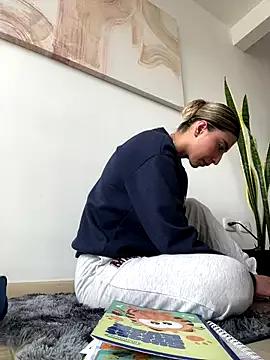 Customizable and immersive: Energize your taste buds and checkout our delicious choice of amateur cams liveshows with excited livestreamers getting their sweet physiques pounded with their beloved vibrating toys.