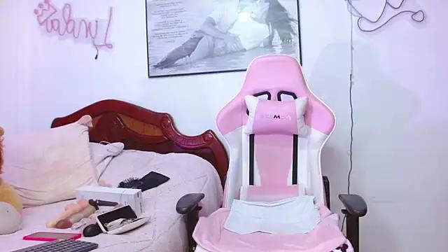 Customizable and immersive: Energize your taste buds and checkout our delicious choice of amateur cams liveshows with excited livestreamers getting their sweet physiques pounded with their beloved vibrating toys.