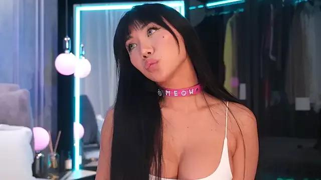 Customizable and immersive: Energize your taste buds and checkout our delicious choice of amateur cams liveshows with excited livestreamers getting their sweet physiques pounded with their beloved vibrating toys.