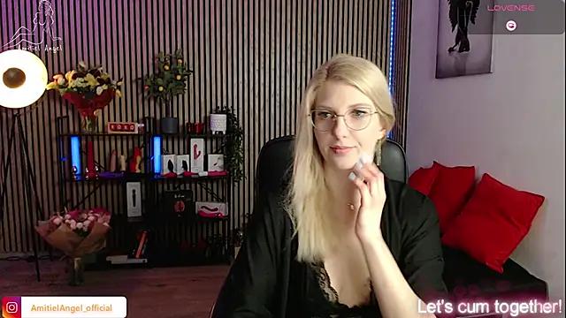 Customizable and immersive: Energize your taste buds and checkout our delicious choice of amateur cams liveshows with excited livestreamers getting their sweet physiques pounded with their beloved vibrating toys.