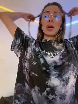 Customizable and immersive: Energize your taste buds and checkout our delicious choice of amateur cams liveshows with excited livestreamers getting their sweet physiques pounded with their beloved vibrating toys.