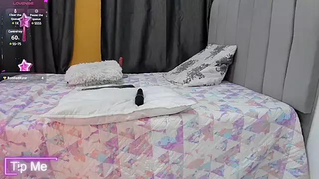 Customizable and immersive: Energize your taste buds and checkout our delicious choice of amateur cams liveshows with excited livestreamers getting their sweet physiques pounded with their beloved vibrating toys.