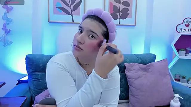 Customizable and immersive: Energize your taste buds and checkout our delicious choice of amateur cams liveshows with excited livestreamers getting their sweet physiques pounded with their beloved vibrating toys.