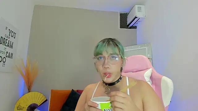 Customizable and immersive: Energize your taste buds and checkout our delicious choice of amateur cams liveshows with excited livestreamers getting their sweet physiques pounded with their beloved vibrating toys.