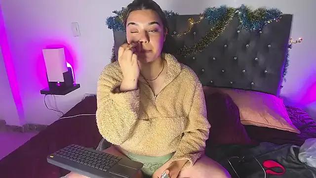 Customizable and immersive: Energize your taste buds and checkout our delicious choice of amateur cams liveshows with excited livestreamers getting their sweet physiques pounded with their beloved vibrating toys.