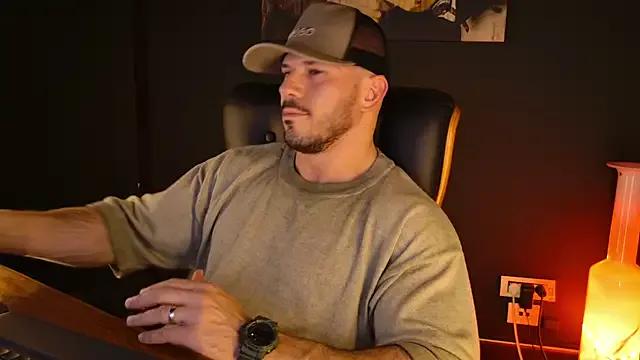 AngeloEric from StripChat is Freechat