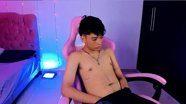 angelyoung18 from StripChat is Freechat