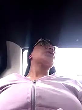 angie_rousse_ from StripChat is Freechat