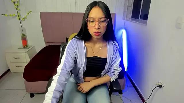 anna_moon11 from StripChat is Freechat