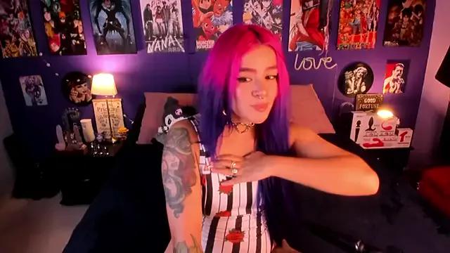 Customizable and immersive: Energize your taste buds and checkout our delicious choice of amateur cams liveshows with excited livestreamers getting their sweet physiques pounded with their beloved vibrating toys.