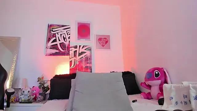 Customizable and immersive: Energize your taste buds and checkout our delicious choice of amateur cams liveshows with excited livestreamers getting their sweet physiques pounded with their beloved vibrating toys.