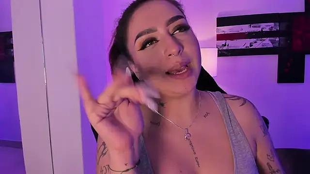 Customizable and immersive: Energize your taste buds and checkout our delicious choice of amateur cams liveshows with excited livestreamers getting their sweet physiques pounded with their beloved vibrating toys.