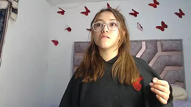 Anny-Fox from StripChat is Freechat