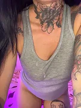 Customizable and immersive: Energize your taste buds and checkout our delicious choice of amateur cams liveshows with excited livestreamers getting their sweet physiques pounded with their beloved vibrating toys.