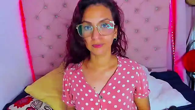 AnnyCutess from StripChat