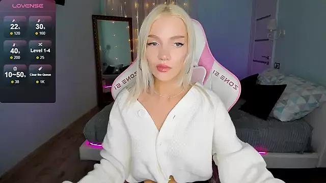 Customizable and immersive: Energize your taste buds and checkout our delicious choice of amateur cams liveshows with excited livestreamers getting their sweet physiques pounded with their beloved vibrating toys.