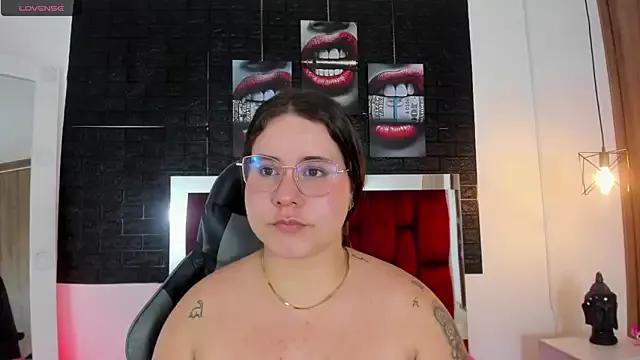 Customizable and immersive: Energize your taste buds and checkout our delicious choice of amateur cams liveshows with excited livestreamers getting their sweet physiques pounded with their beloved vibrating toys.