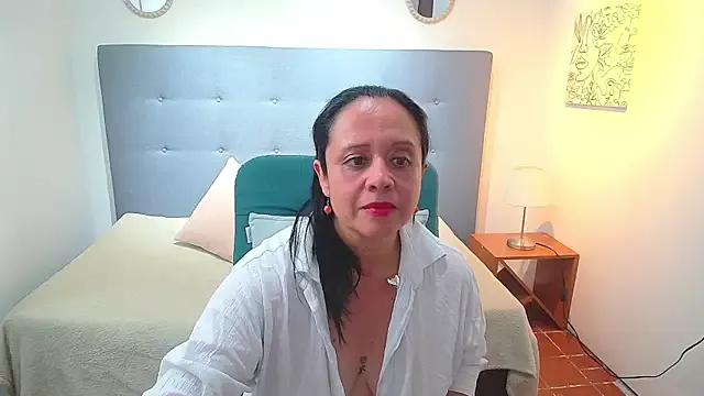 Apriljones_ from StripChat is Freechat