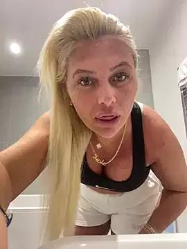 Arabellalee23 from StripChat is Freechat