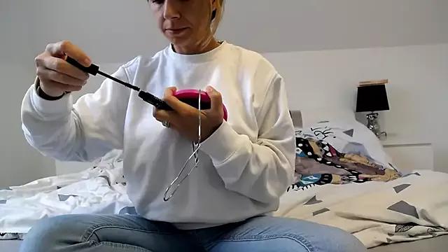 Customizable and immersive: Energize your taste buds and checkout our delicious choice of amateur cams liveshows with excited livestreamers getting their sweet physiques pounded with their beloved vibrating toys.