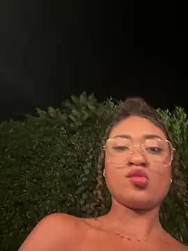 Photos of ARI-on-VALE from StripChat is Freechat