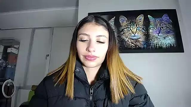 AriaBliss- from StripChat is Freechat